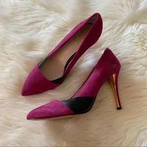 Vince camuto NWOT fuschia pumps size 7
